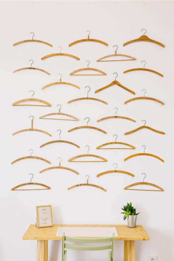 Hangers Turda Esterno foto